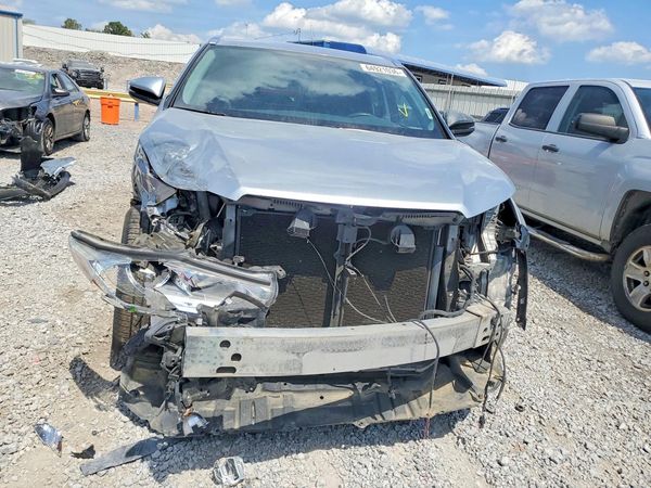 2017 TOYOTA HIGHLANDER SE/XLE