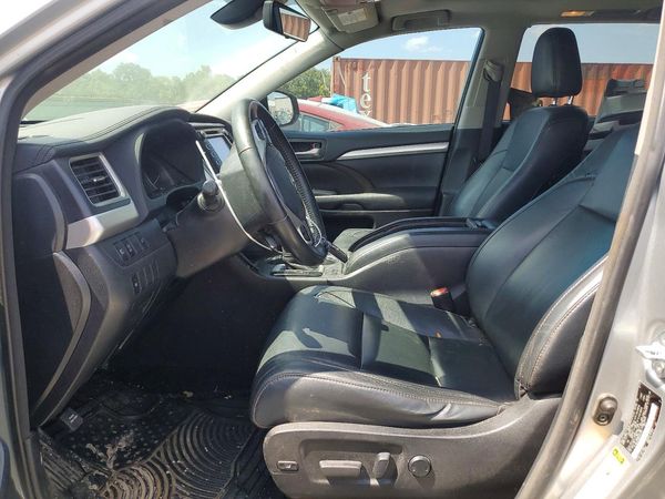 2017 TOYOTA HIGHLANDER SE/XLE