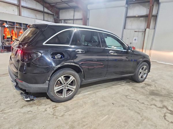 2019 MERCEDES-BENZ GLC GLC 300-4M