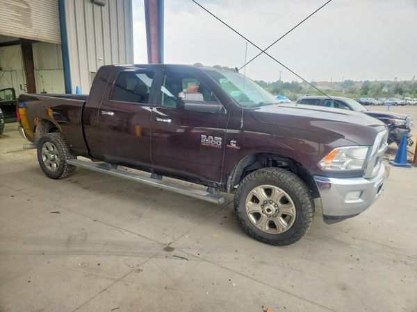 2015 RAM 2500 SLT — Passenger 3/4