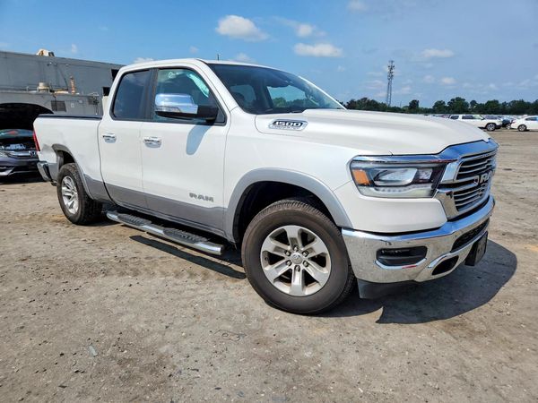 2019 RAM 1500 LARAMIE QUAD CAB 4X4