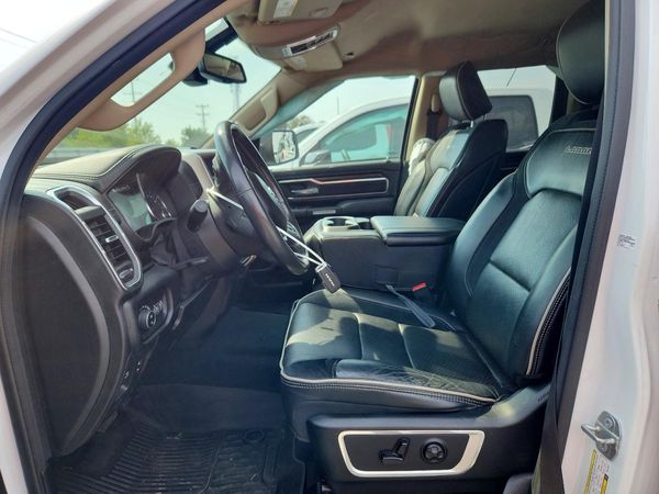 2019 RAM 1500 LARAMIE QUAD CAB 4X4