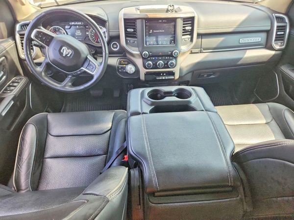 2019 RAM 1500 LARAMIE QUAD CAB 4X4