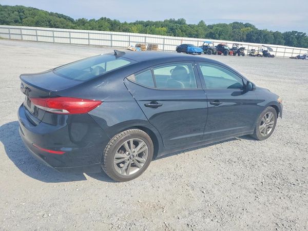 2017 HYUNDAI ELANTRA