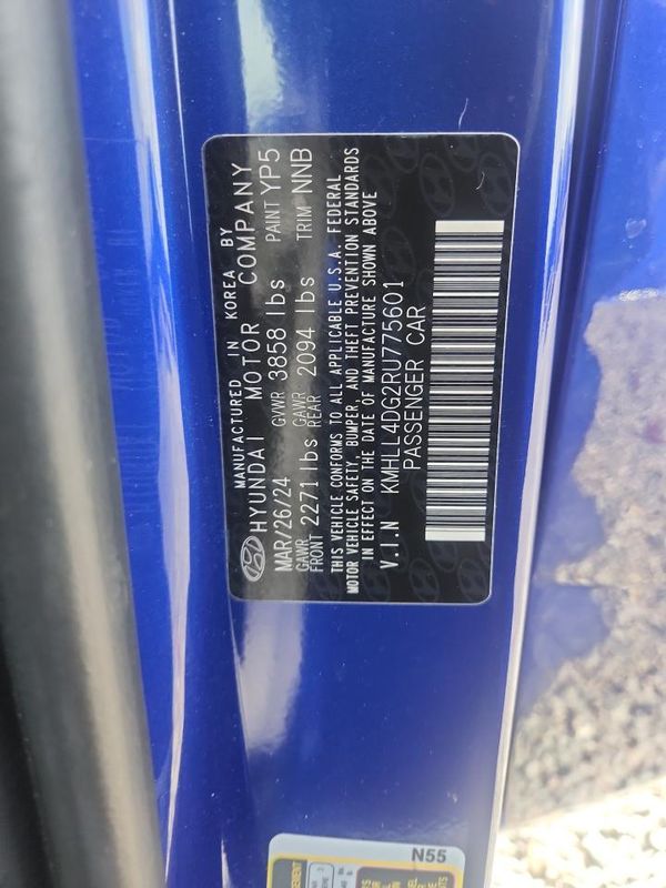 2024 HYUNDAI ELANTRA SE