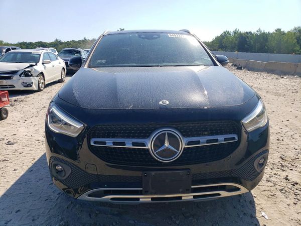 2021 MERCEDES-BENZ GLA GLA250-4M