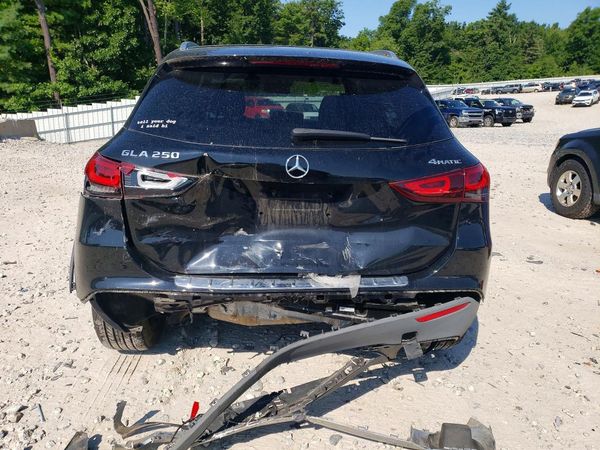 2021 MERCEDES-BENZ GLA GLA250-4M