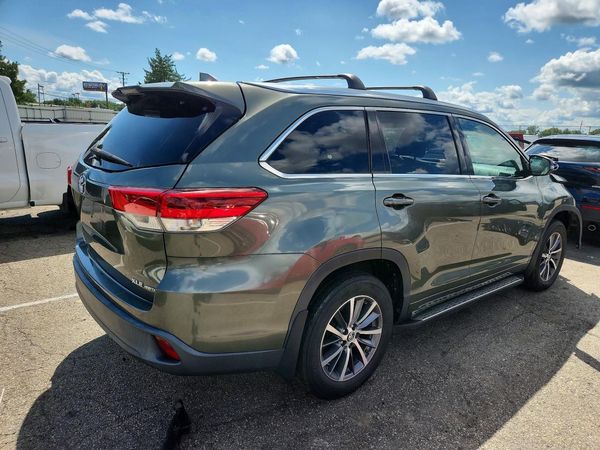 2018 TOYOTA HIGHLANDER SE/XLE