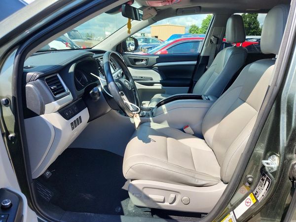 2018 TOYOTA HIGHLANDER SE/XLE