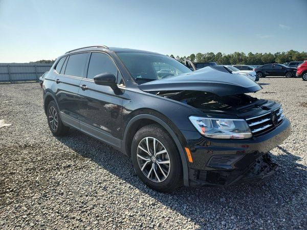 2021 VOLKSWAGEN TIGUAN S — Passenger 3/4