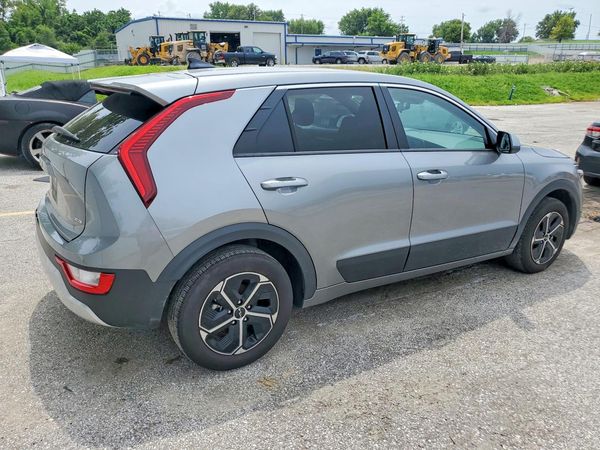 2026 KIA NIRO LX