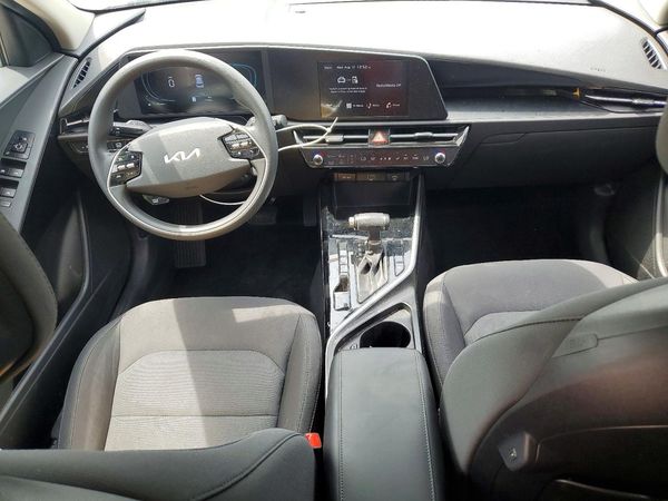2026 KIA NIRO LX