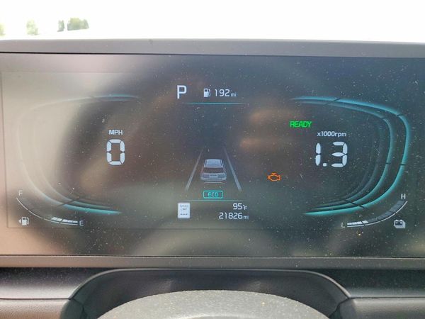 2026 KIA NIRO LX