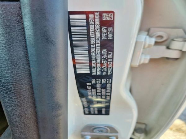 2020 JEEP RENEGADE Latitude, Longitude