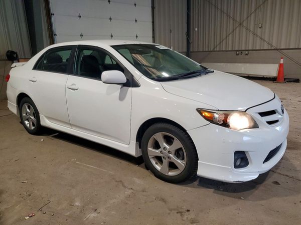 2013 TOYOTA COROLLA