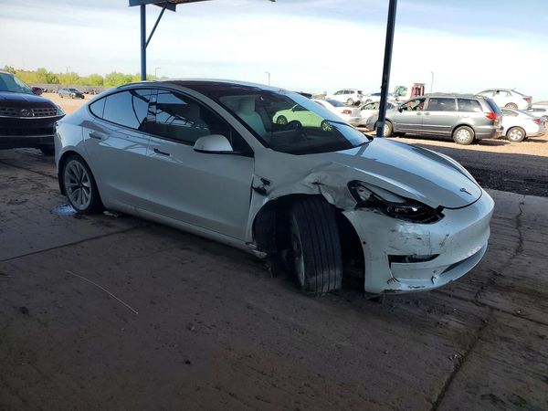2021 TESLA MODEL 3 — Passenger 3/4
