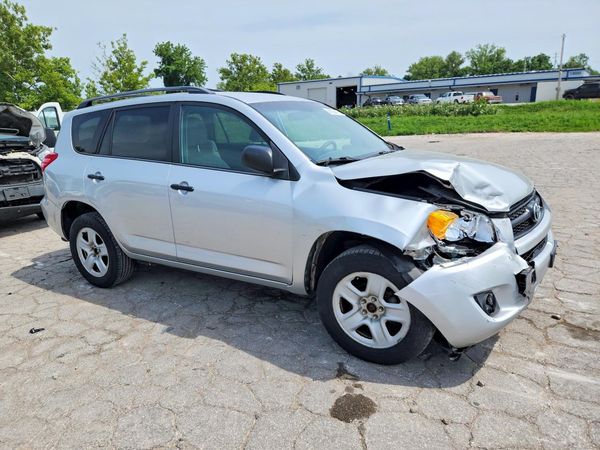 2012 TOYOTA RAV4 Standard — Passenger 3/4