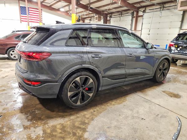 2025 AUDI SQ6 E-TRON e-tron quattro Prestige