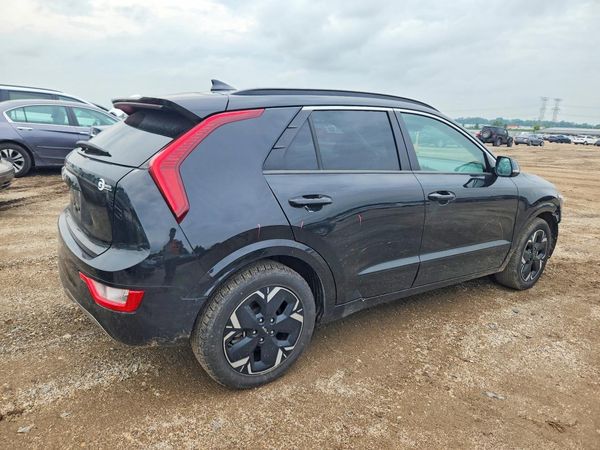 2023 KIA NIRO