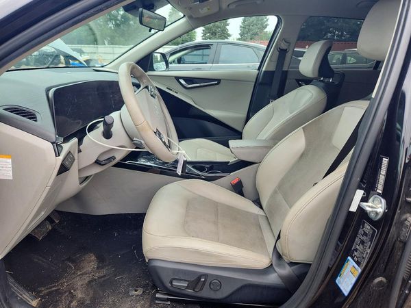 2023 KIA NIRO