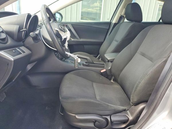 2013 MAZDA 3 Touring/GS