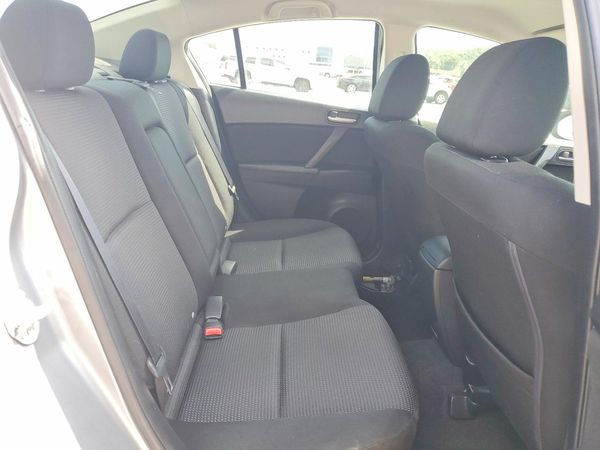 2013 MAZDA 3 Touring/GS