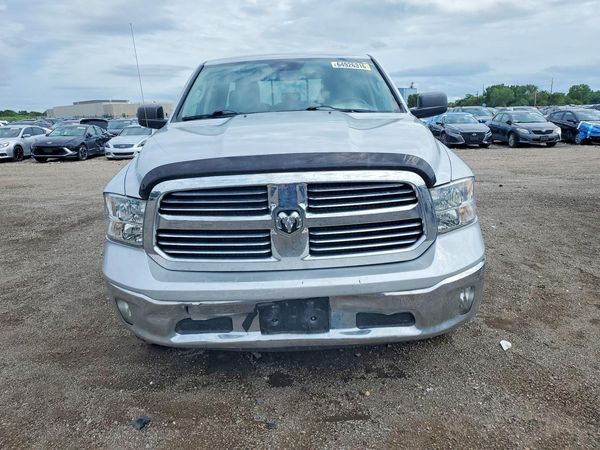 2013 RAM 1500 SLT