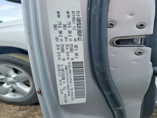 2013 RAM 1500 SLT