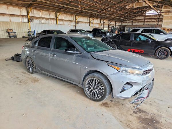 2022 KIA FORTE GT Line