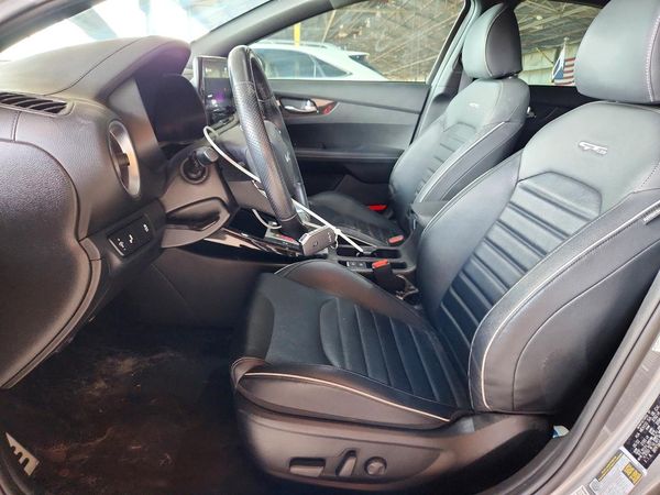 2022 KIA FORTE GT Line