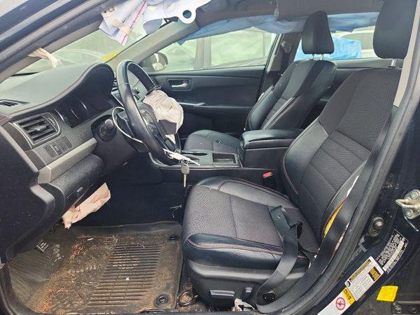 2016 TOYOTA CAMRY