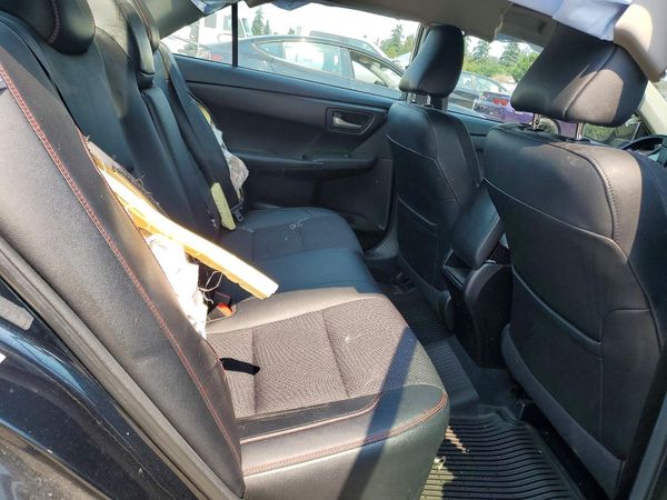 2016 TOYOTA CAMRY