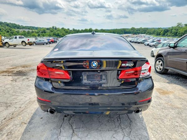2019 BMW 530