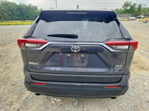 2025 TOYOTA RAV4 XLE — DIRR