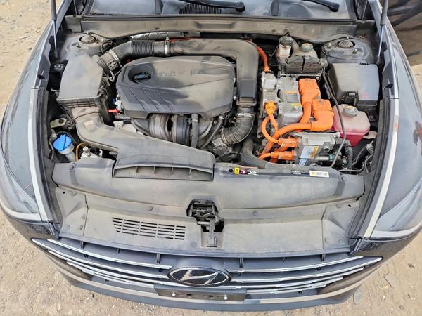 2021 HYUNDAI SONATA Blue — Engine bay