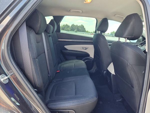 2023 HYUNDAI TUCSON SE