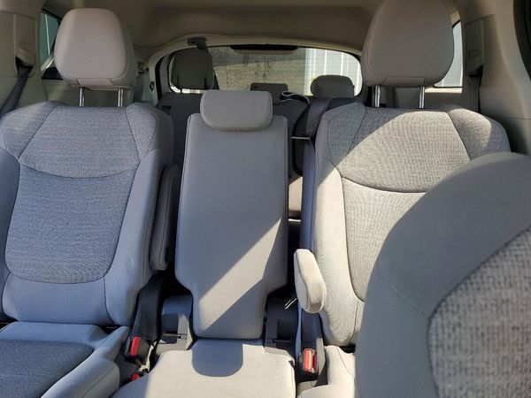 2021 TOYOTA SIENNA LE