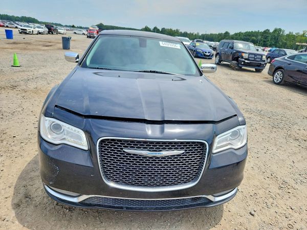 2016 CHRYSLER 300 300C