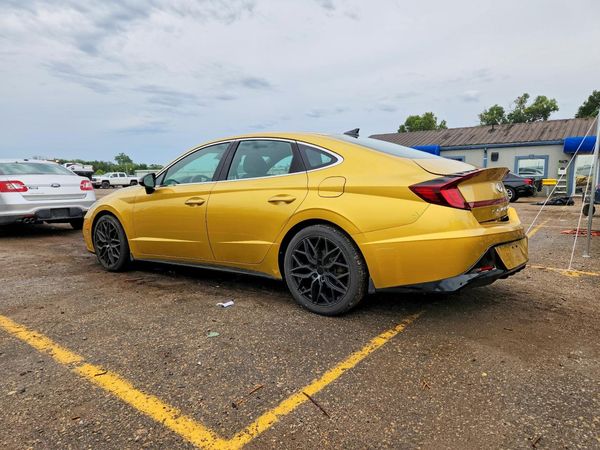 2021 HYUNDAI SONATA