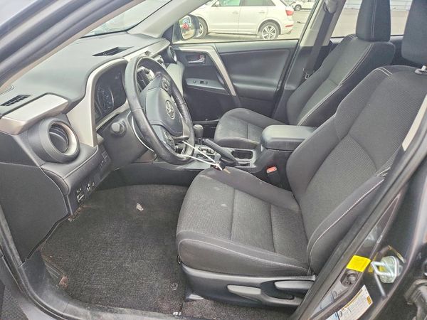 2017 TOYOTA RAV4 XLE