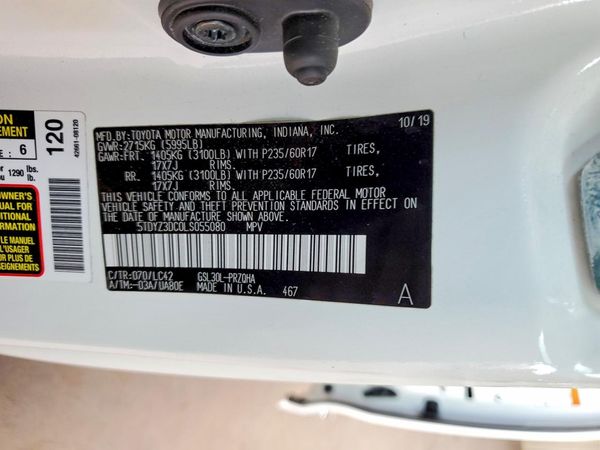 2020 TOYOTA SIENNA Q grade