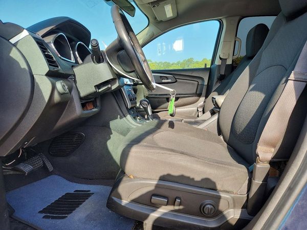 2012 CHEVROLET TRAVERSE LT