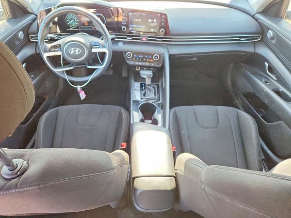2021 HYUNDAI ELANTRA SEL w/ Premium Pkg