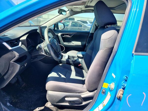 2019 TOYOTA RAV4 XLE / XLE Premium 4WD