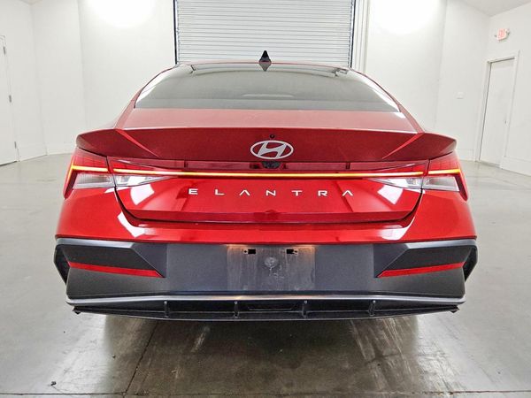 2025 HYUNDAI ELANTRA SEL Convenience