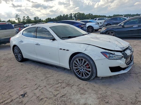 2019 MASERATI GHIBLI
