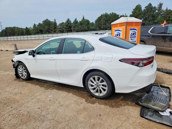 2022 TOYOTA CAMRY LE