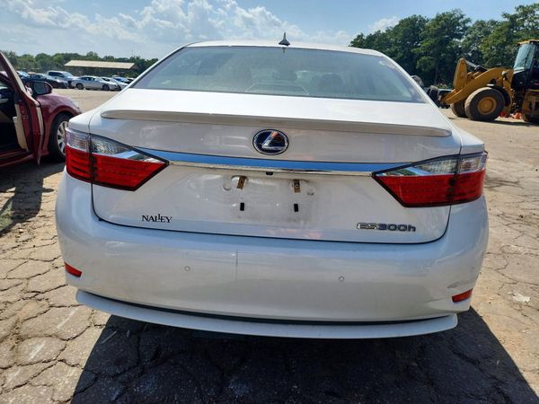 2013 LEXUS ES 300h