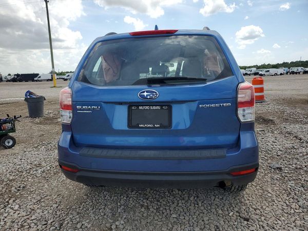2018 SUBARU FORESTER Base P
