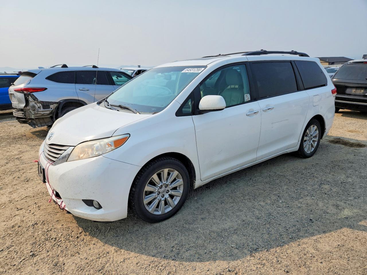 2013 TOYOTA SIENNA